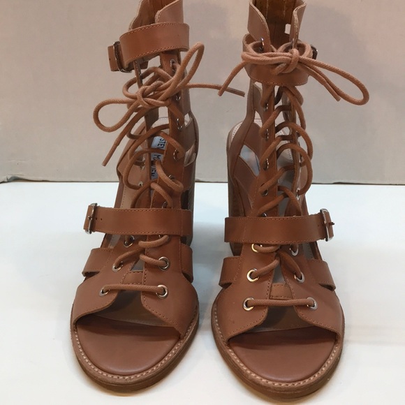 Steve Madden Strappy Sandals “Like New” Size 10 - Picture 2 of 8